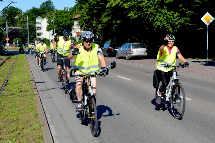 Rowerami z Elbląga na Jasną Górę wyruszyło ponad 100 pielgrzymów (+ zdjęcia)