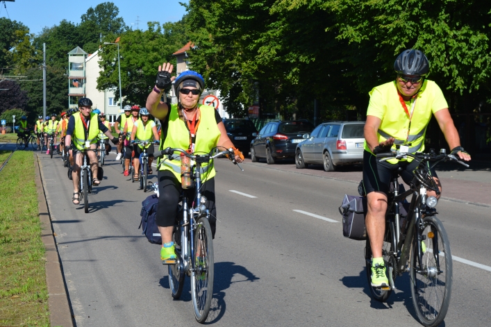 Rowerami z Elbląga na Jasną Górę wyruszyło ponad 100 pielgrzymów (+ zdjęcia)