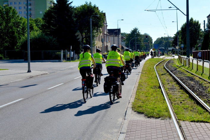 Rowerami z Elbląga na Jasną Górę wyruszyło ponad 100 pielgrzymów (+ zdjęcia)