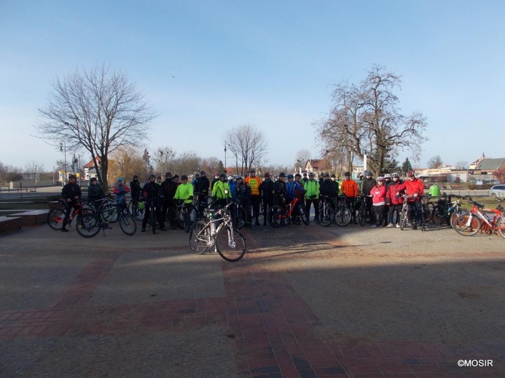 Rowerowa jazda wzdłuż trasy S7