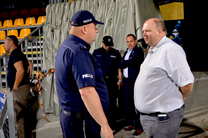 Rozbłysły lampy na Olimpii! Pierwszy trenig piłkarzy przy sztucznym oświetleniu