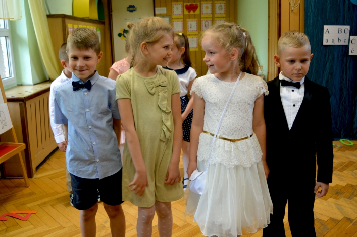 Rozstania nadszedł czas. Najmłodsi elblążanie zakończyli edukację przedszkolną (+ zdjęcia)