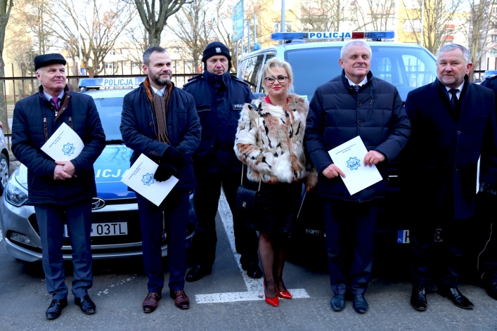 Siedem nowych radiowozów otrzymała elbląska Policja