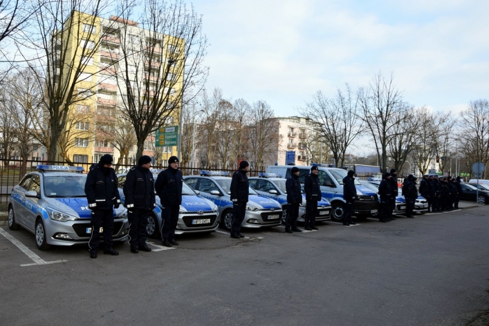 Siedem nowych radiowozów otrzymała elbląska Policja