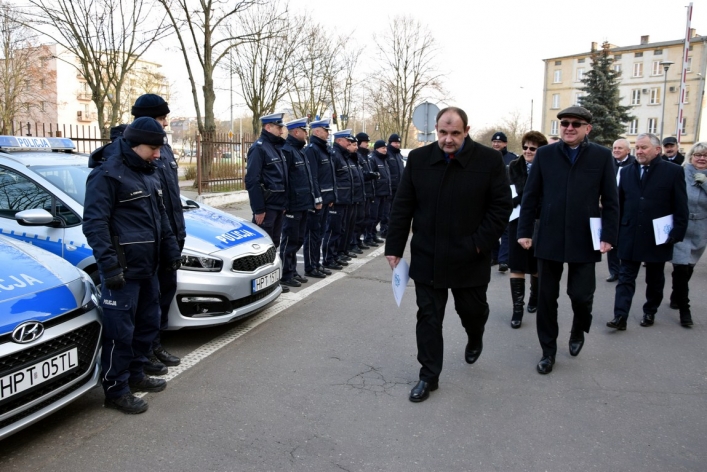 Siedem nowych radiowozów otrzymała elbląska Policja