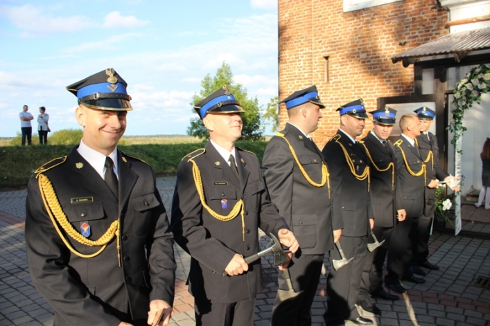 Ślub strażaka w Braniewie