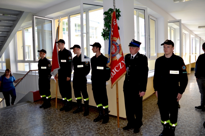 Ślubowanie drużyny pożarniczej w ZST-I (+ zdjęcia)