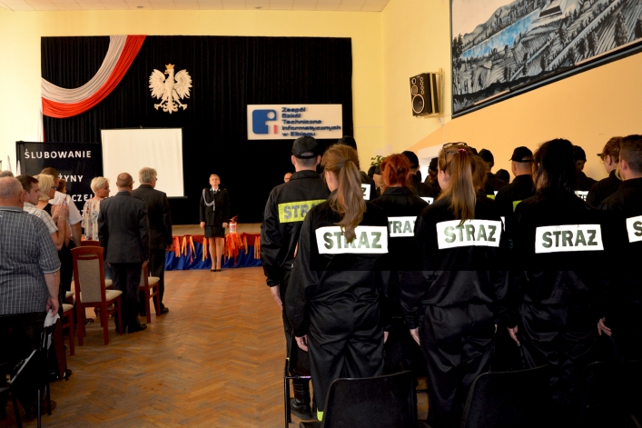 Ślubowanie drużyny pożarniczej w ZST-I (+ zdjęcia)
