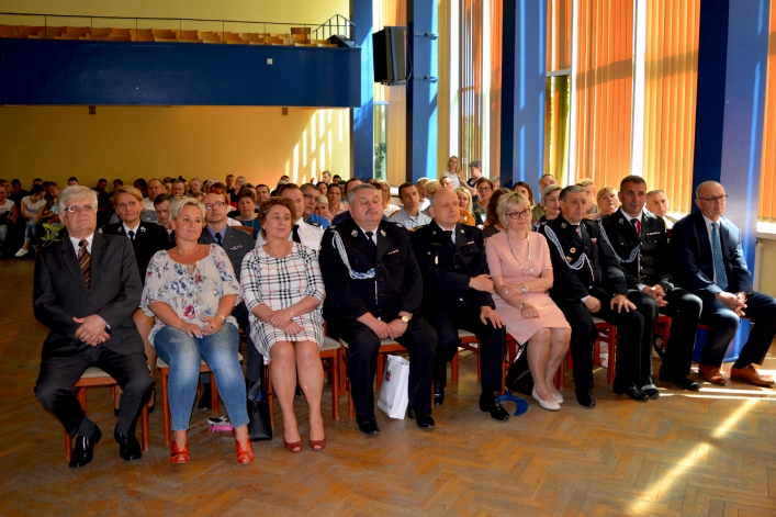 Ślubowanie drużyny pożarniczej w ZST-I (+ zdjęcia)