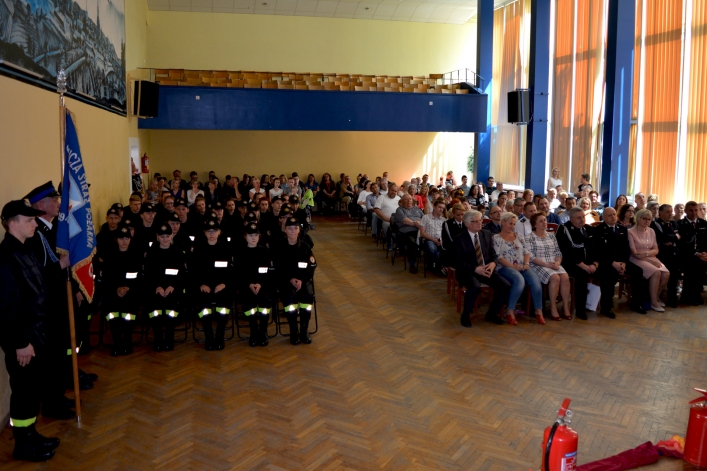 Ślubowanie drużyny pożarniczej w ZST-I (+ zdjęcia)
