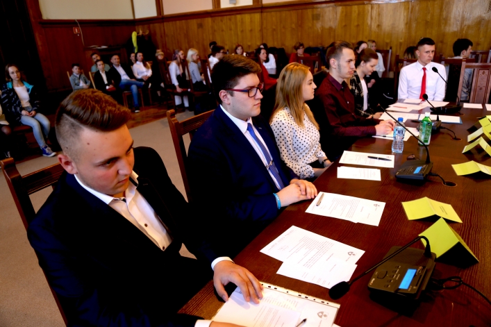 Ślubowanie złożyło 41 nowych radnych (+ zdjęcia)