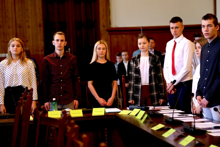 Ślubowanie złożyło 41 nowych radnych (+ zdjęcia)
