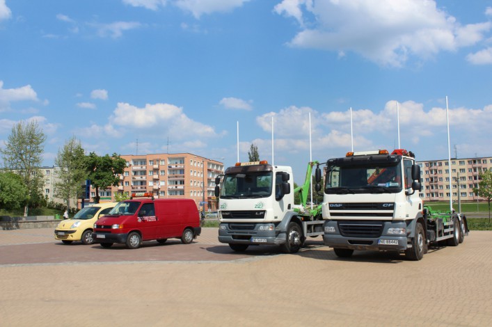 Śmieci za drzewka. VI Elbląskie Dni Recyklingu na Pl. Jagiellończyka