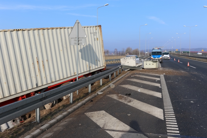 Śmiertelny wypadek na S7 - zobacz zdjęcia