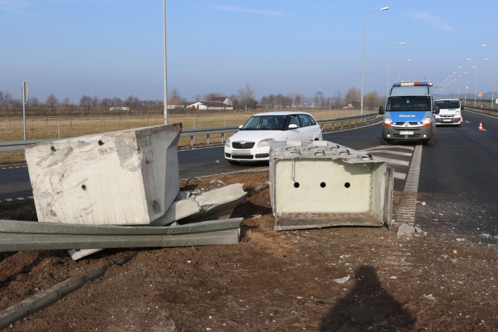 Śmiertelny wypadek na S7 - zobacz zdjęcia