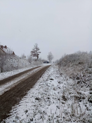 Śnieżnie w listopadzie. W Elblągu i na Wysoczyźnie sypnęło śniegiem
