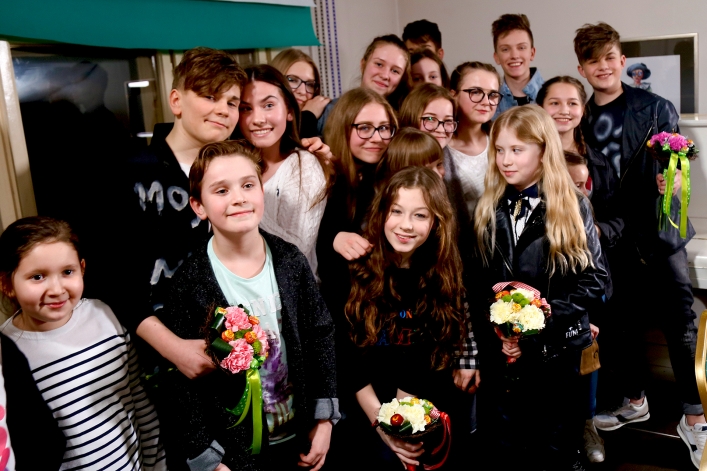 Spotkanie fanów z zespołem 4Dreamers i uczestnikami programu "The Voice Kids" w MDK w Elblągu