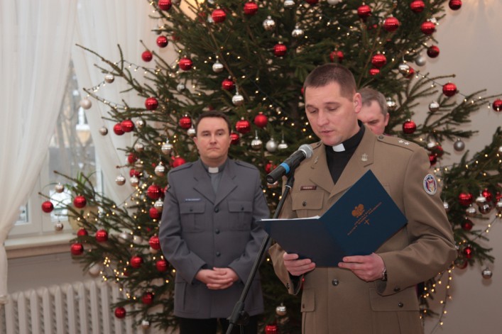 Spotkanie opłatkowe u mundurowych. Była choinka, życzenia i śpiewanie kolęd