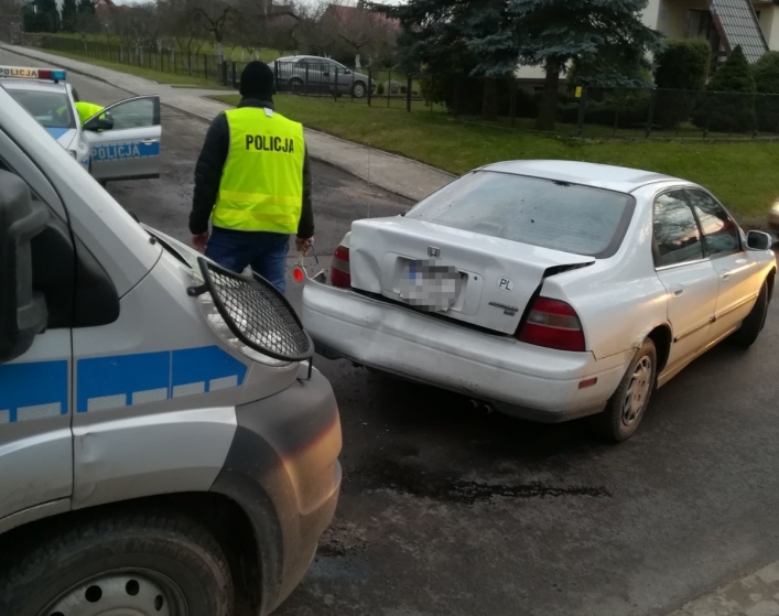 Spowodował kolizję i był pijany. Uderzył w... radiowóz!