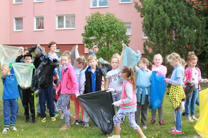 Sprzątanie świata w Zespole Szkół nr 1
