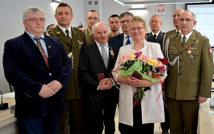 Srebrny medal „Za zasługi dla obronności kraju
