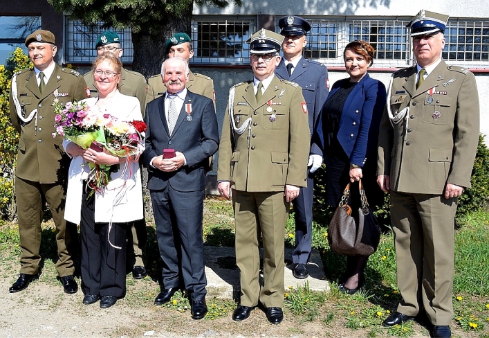 Srebrny medal „Za zasługi dla obronności kraju