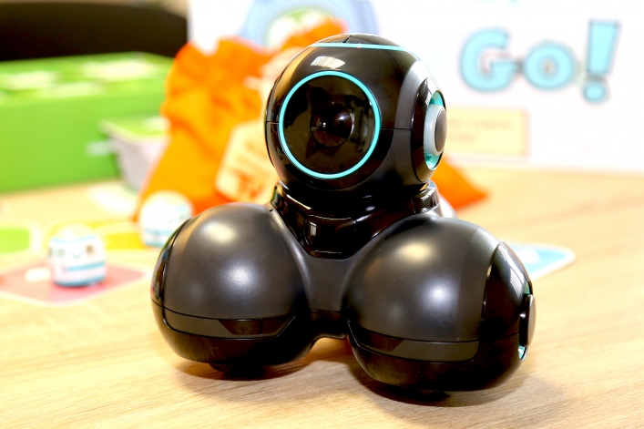 Robot edukacyjny  Cue