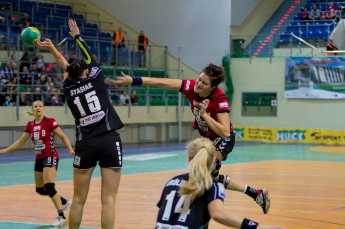 Start pogonił Szczecin