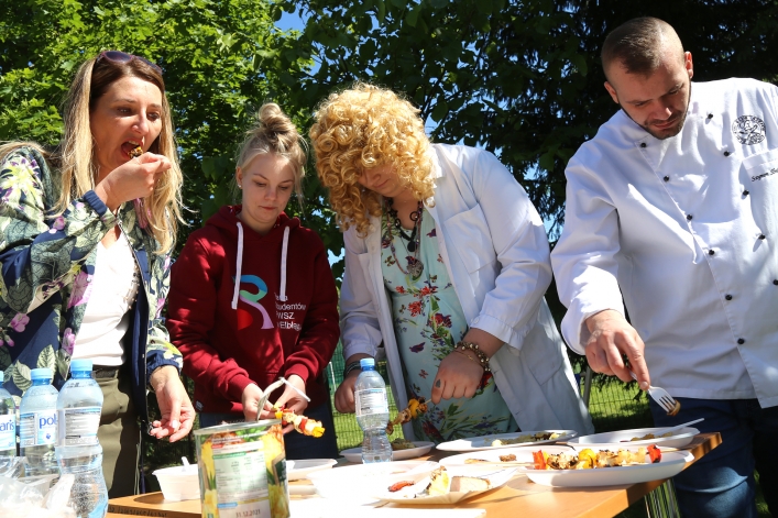 Studenci grillowali z elbląskimi szefami kuchni. Znamy wyniki MasterChefa PWSZ