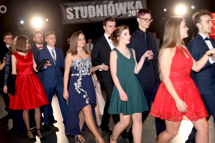 Studniówka I LO w Elblągu A.D. 2019 + zdjęcia (pierwsza część fotorelacji)