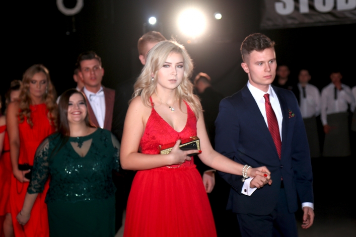 Studniówka I LO w Elblągu A.D. 2019 + zdjęcia (pierwsza część fotorelacji)