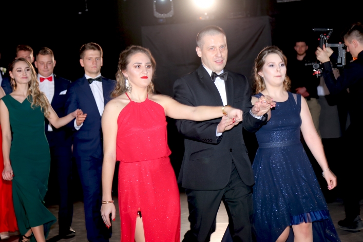 Studniówka I LO w Elblągu A.D. 2019 + zdjęcia (pierwsza część fotorelacji)