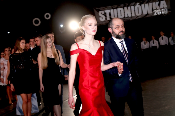 Studniówka I LO w Elblągu A.D. 2019 + zdjęcia (pierwsza część fotorelacji)