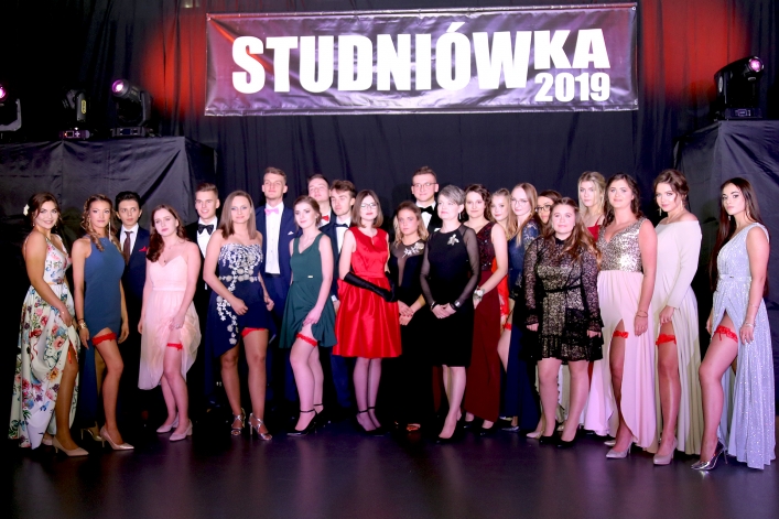 Studniówka I LO w Elblągu A.D. 2019 + zdjęcia (pierwsza część fotorelacji)