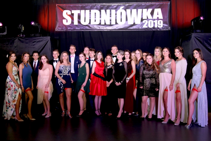 Studniówka I LO w Elblągu A.D. 2019 + zdjęcia (pierwsza część fotorelacji)