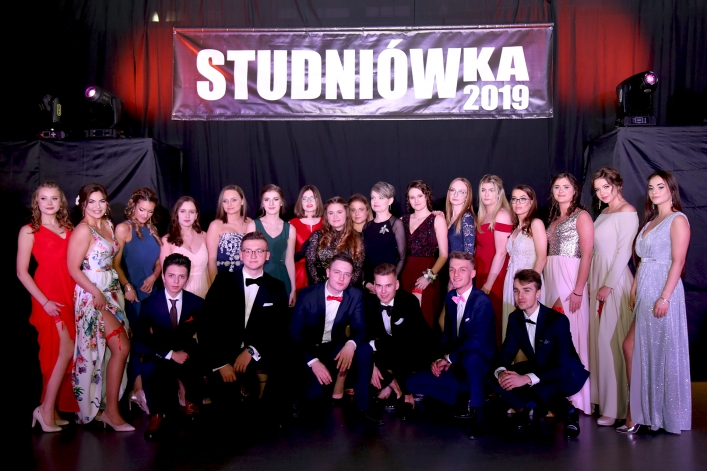 Studniówka I LO w Elblągu A.D. 2019 + zdjęcia (pierwsza część fotorelacji)