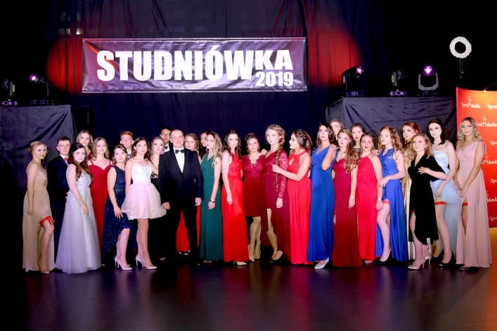 Studniówka I LO w Elblągu A.D. 2019 + zdjęcia (pierwsza część fotorelacji)