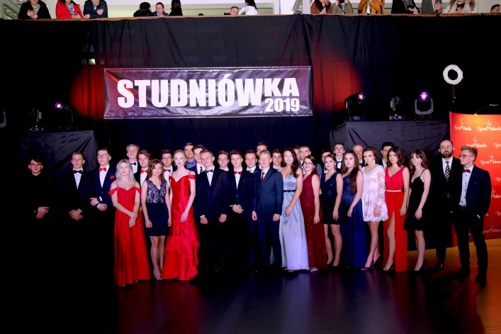 Studniówka I LO w Elblągu A.D. 2019 + zdjęcia (pierwsza część fotorelacji)