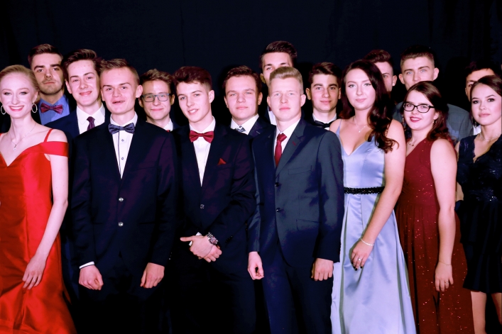 Studniówka I LO w Elblągu A.D. 2019 + zdjęcia (pierwsza część fotorelacji)
