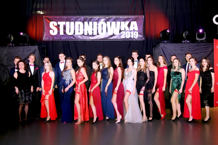 Studniówka I LO w Elblągu A.D. 2019 + zdjęcia (pierwsza część fotorelacji)