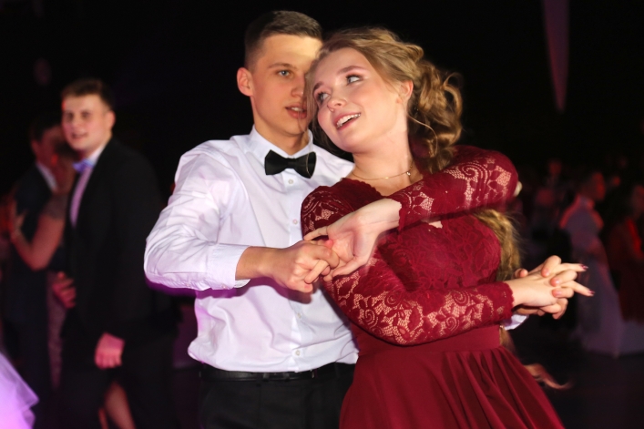 Studniówka I LO w Elblągu A.D. 2019 + zdjęcia (trzecia część fotorelacji)
