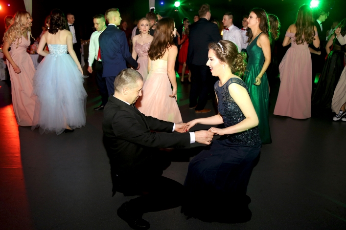 Studniówka I LO w Elblągu A.D. 2019 + zdjęcia (trzecia część fotorelacji)