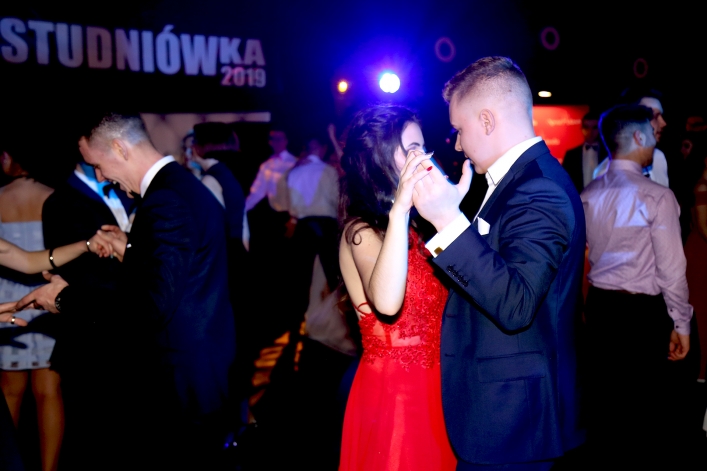 Studniówka I LO w Elblągu A.D. 2019 + zdjęcia (trzecia część fotorelacji)