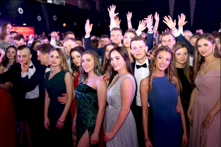 Studniówka I LO w Elblągu A.D. 2019 + zdjęcia (trzecia część fotorelacji)