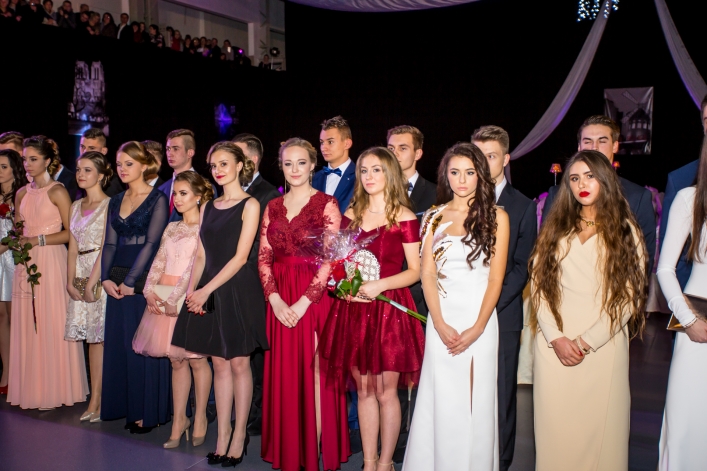 Studniówka II Liceum Ogólnokształcącego w Elblągu 2017 (+Zdjęcia)