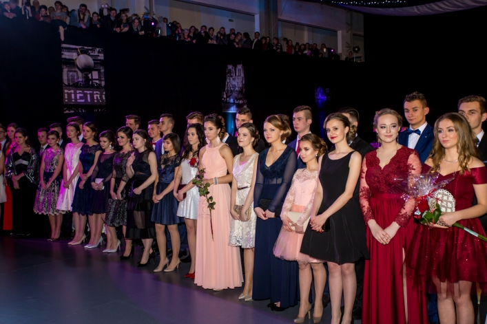 Studniówka II Liceum Ogólnokształcącego w Elblągu 2017 (+Zdjęcia)