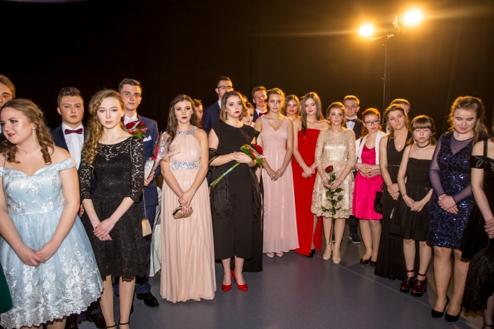 Studniówka II Liceum Ogólnokształcącego w Elblągu 2017 (+Zdjęcia)