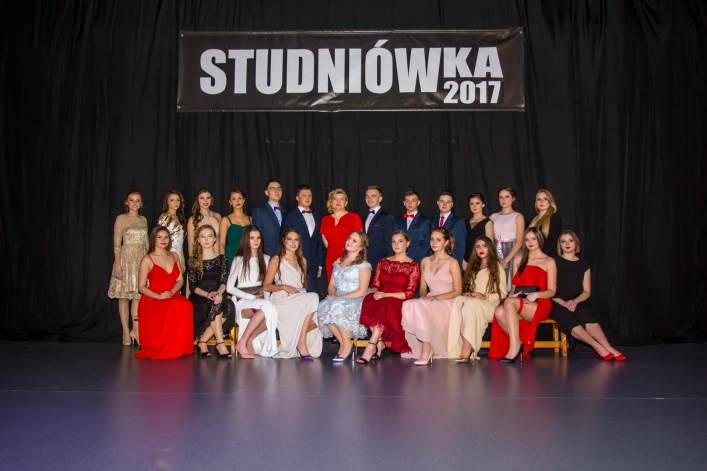 Studniówka II Liceum Ogólnokształcącego w Elblągu 2017 (+Zdjęcia)