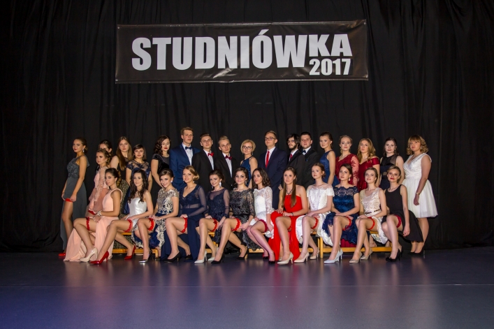 Studniówka II Liceum Ogólnokształcącego w Elblągu 2017 (+Zdjęcia)