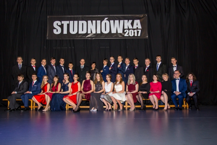 Studniówka II Liceum Ogólnokształcącego w Elblągu 2017 (+Zdjęcia)
